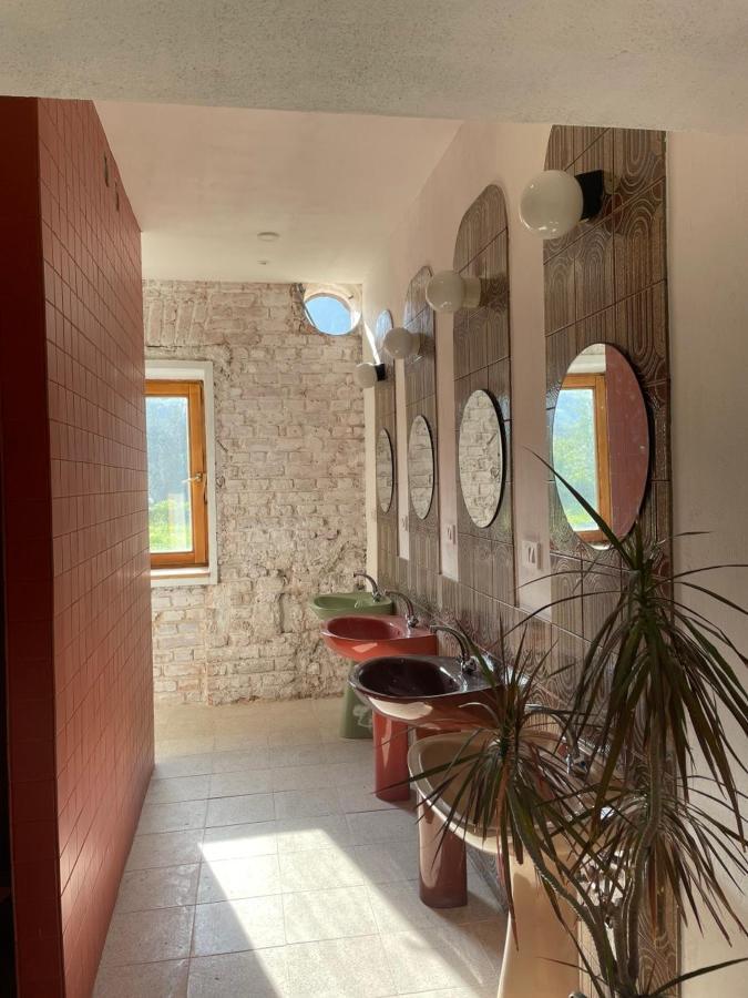 2Nd Station Hostel Блед Экстерьер фото