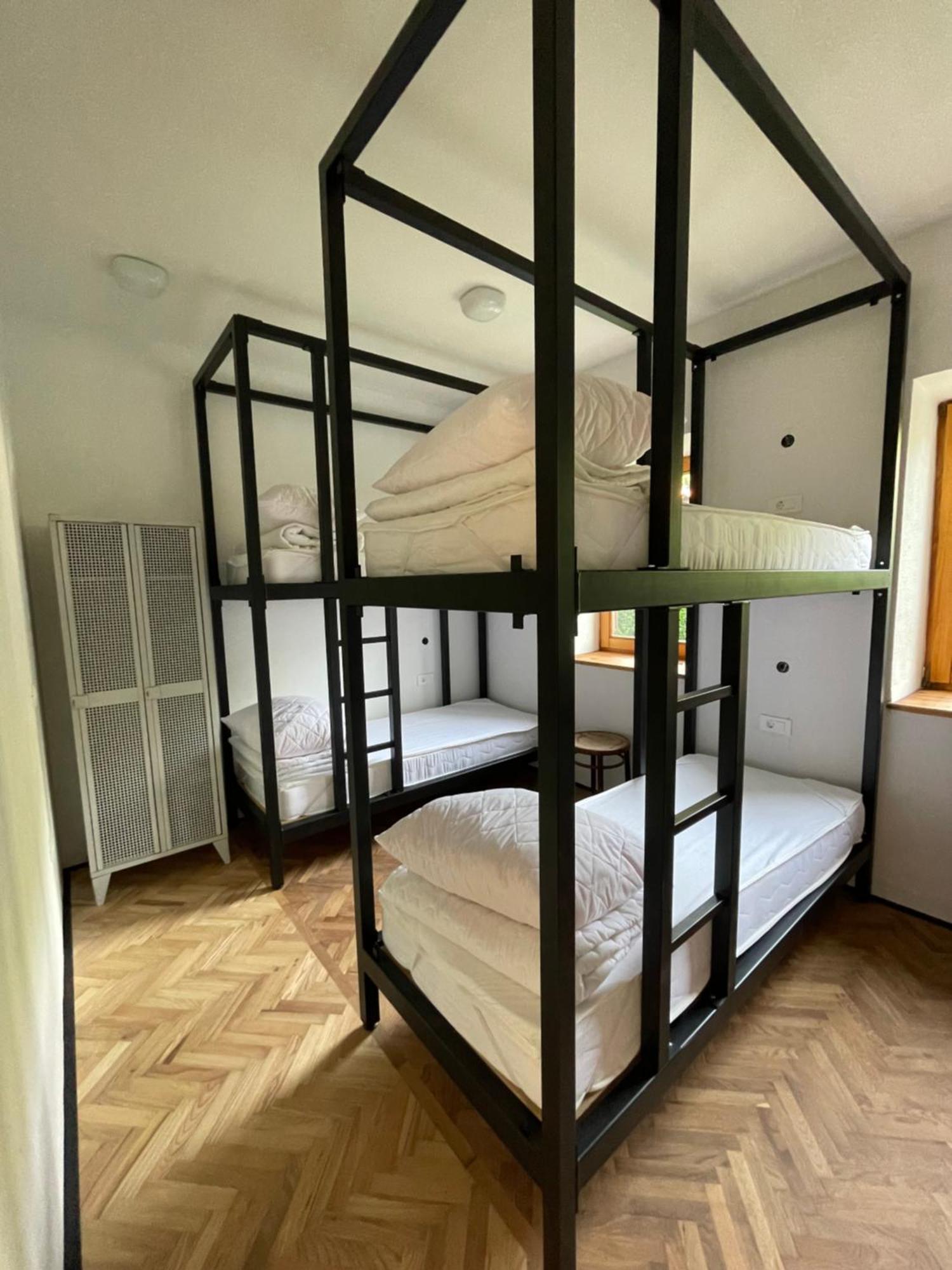 2Nd Station Hostel Блед Экстерьер фото
